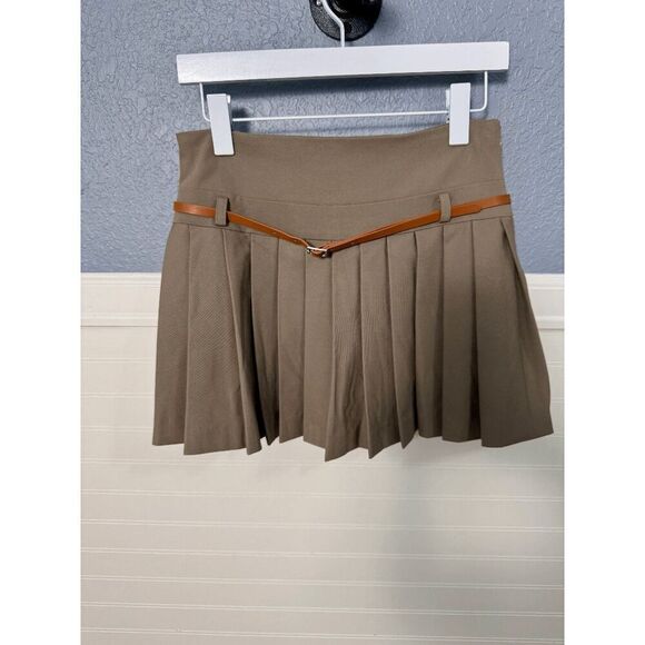Anthropologie -Flat White Belted Skort - Picture 5 of 9